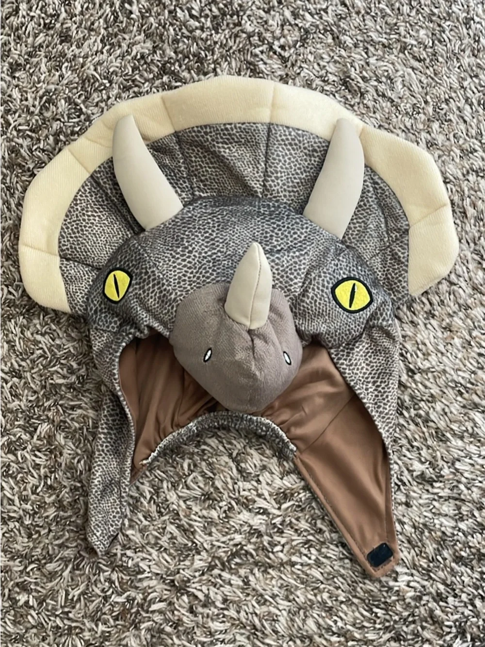 N/A adorable gray
